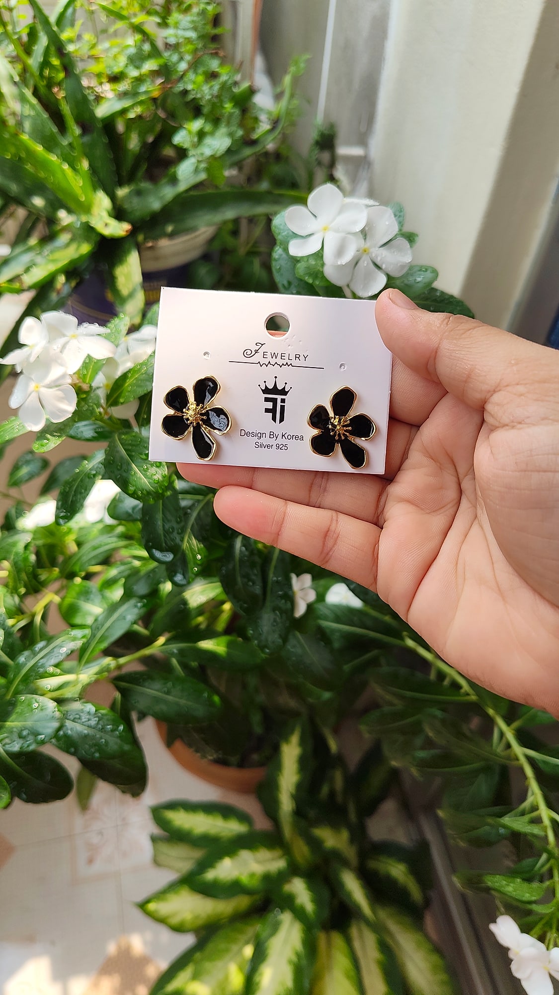 Noir Flower Studs