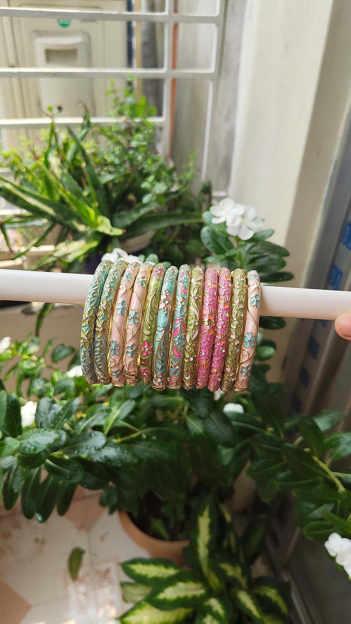 Meena Glass Bangle Set