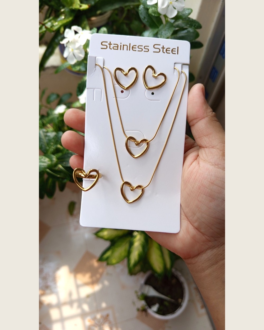 Stainless steel gold heart necklace, earrings and ring set — Sira Elegance